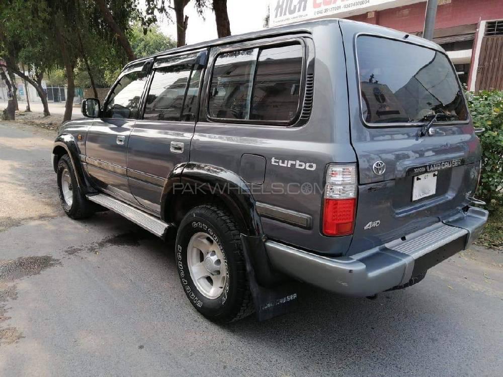 ٹویوٹا لینڈ کروزر 1995 for Sale in اسلام آباد ٹویوٹا لینڈ کروزر 1995 for Sale in اسلام آباد Image-6