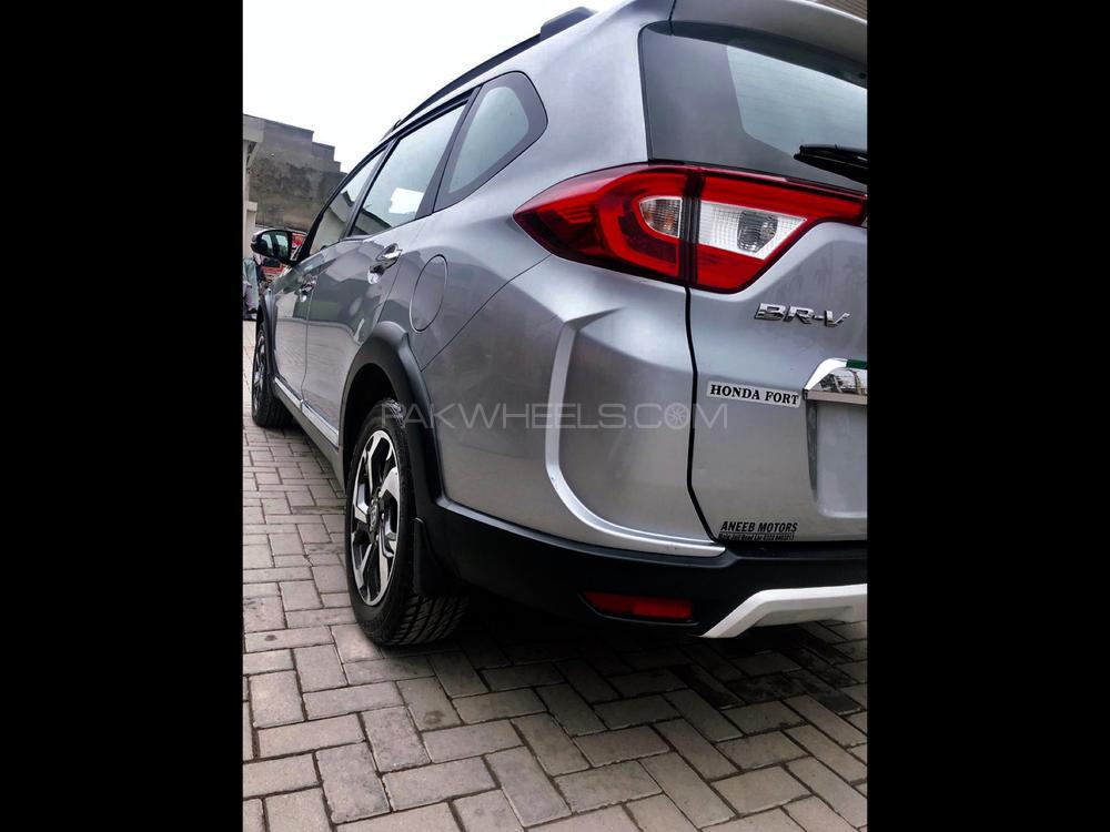 Honda BR-V 2018 for Sale in Sialkot Honda BR-V 2018 for Sale in Sialkot Image-7