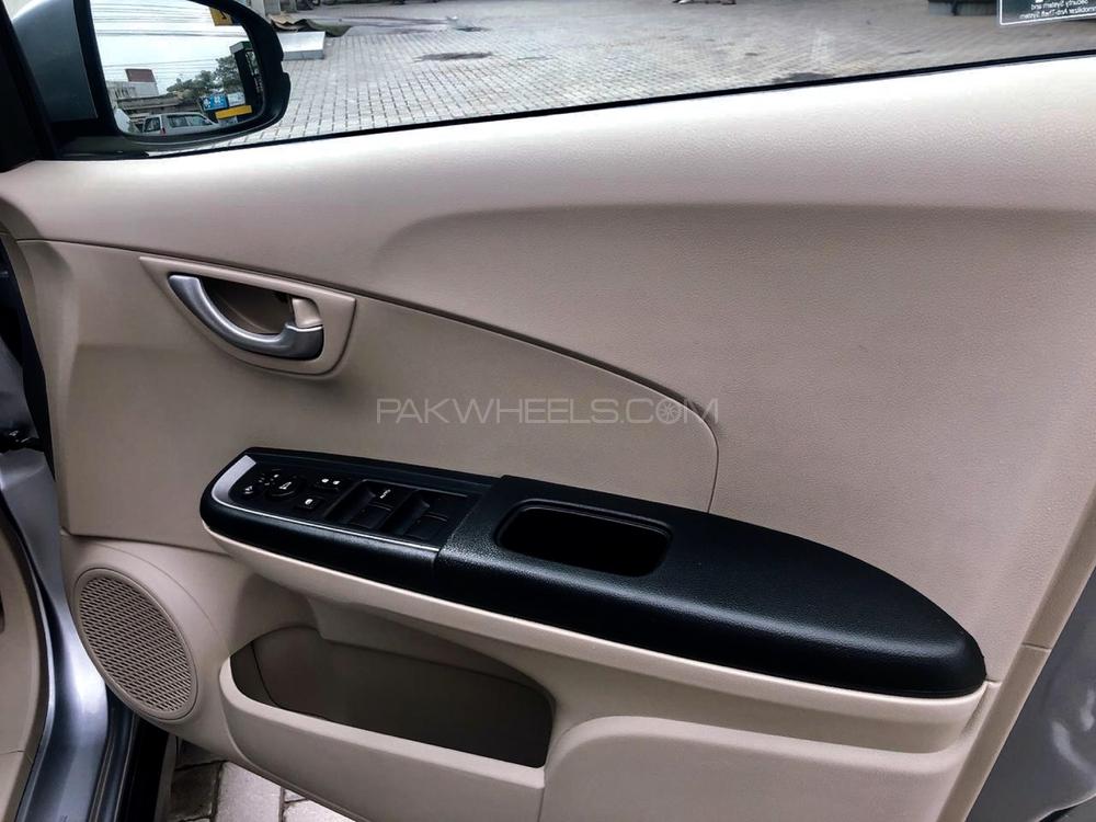 Honda BR-V 2018 for Sale in Sialkot Honda BR-V 2018 for Sale in Sialkot Image-10