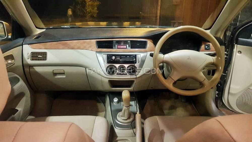 Mitsubishi Lancer 2005 for Sale in Lahore Mitsubishi Lancer 2005 for Sale in Lahore Image-8