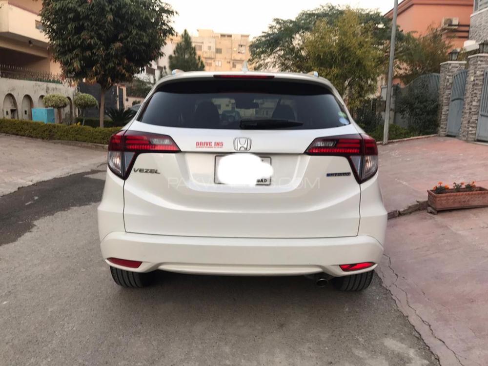 Honda Vezel 2016 for Sale in Islamabad Honda Vezel 2016 for Sale in Islamabad Image-4