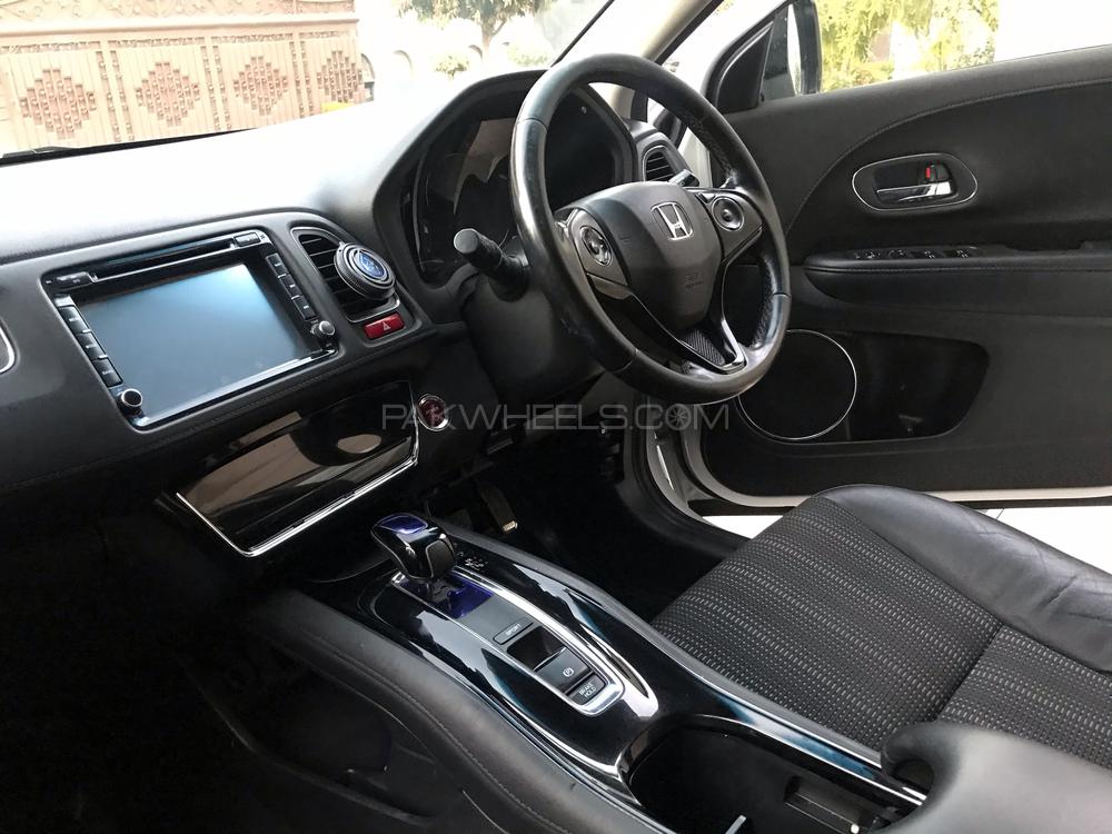 Honda Vezel 2016 for Sale in Islamabad Honda Vezel 2016 for Sale in Islamabad Image-8