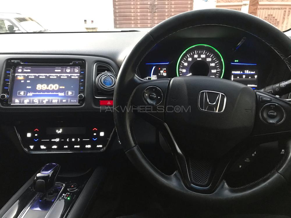 Honda Vezel 2016 for Sale in Islamabad Honda Vezel 2016 for Sale in Islamabad Image-11