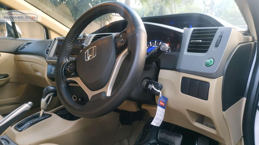 Honda Civic 2015 for Sale in Lahore Honda Civic 2015 for Sale in Lahore Image-11