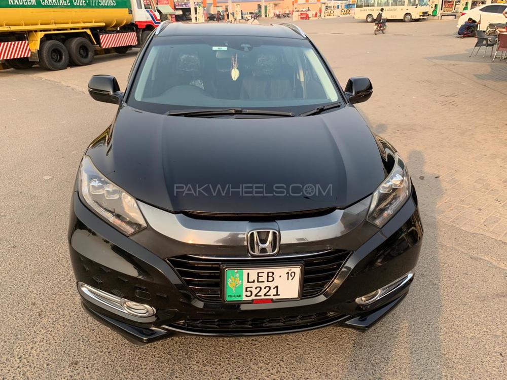 Honda Vezel 2014 for Sale in Lahore Image-1