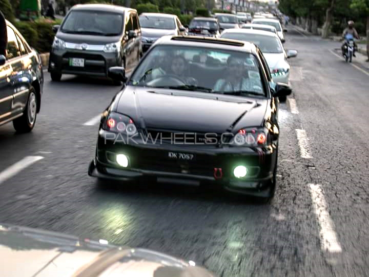 Honda Civic - 2000  Honda Civic - 2000  Image-4