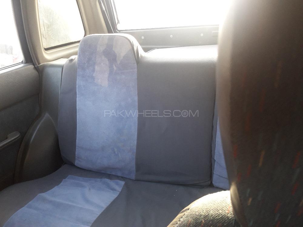 Suzuki Cultus 2001 for Sale in D.G.Khan Suzuki Cultus 2001 for Sale in D.G.Khan Image-3
