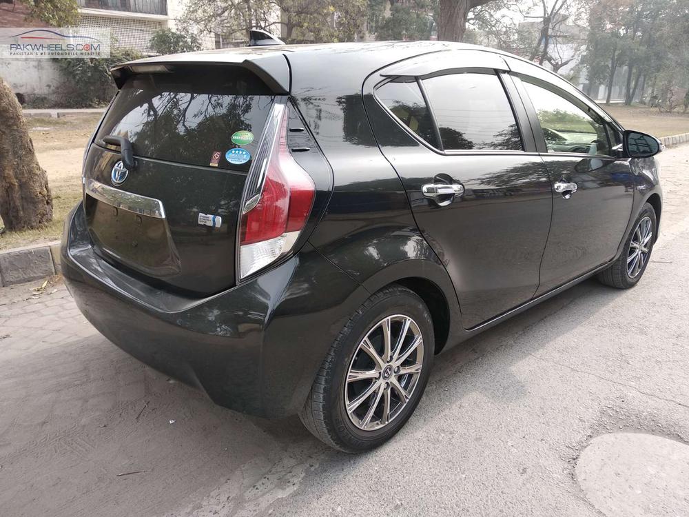 Toyota Aqua 2016 for Sale in Lahore Toyota Aqua 2016 for Sale in Lahore Image-11