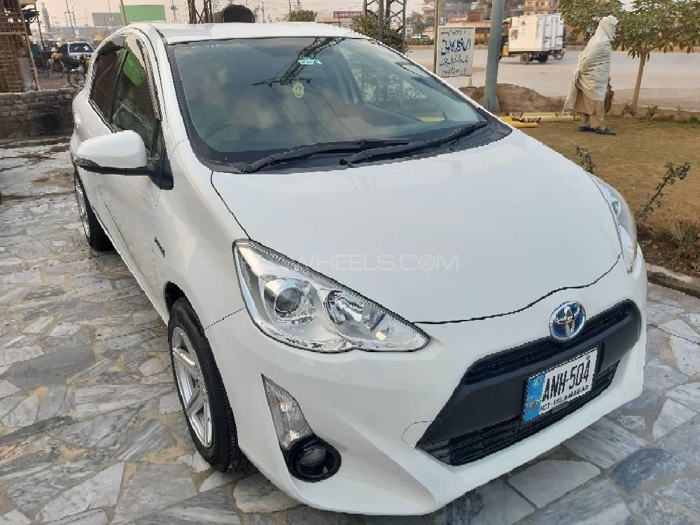 Toyota Aqua 2015 for Sale in Peshawar Toyota Aqua 2015 for Sale in Peshawar Image-2