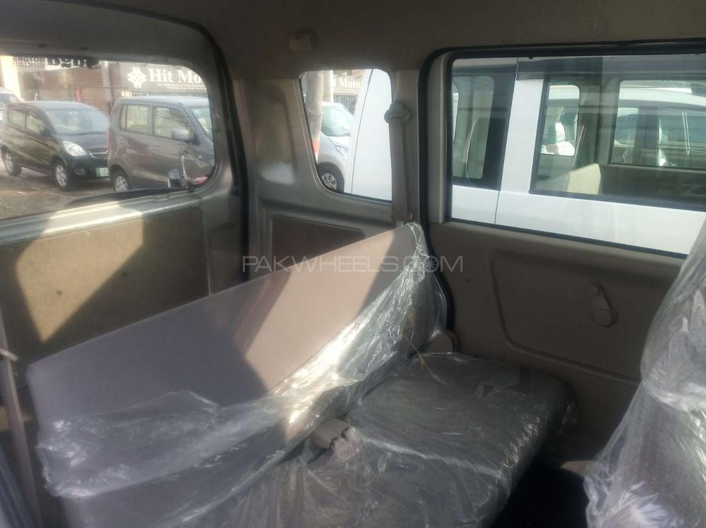 نسان کلپر 2014 for Sale in گجرانوالہ نسان کلپر 2014 for Sale in گجرانوالہ Image-9