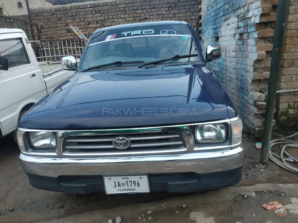 Toyota Hilux 2001 for Sale in Peshawar Image-1