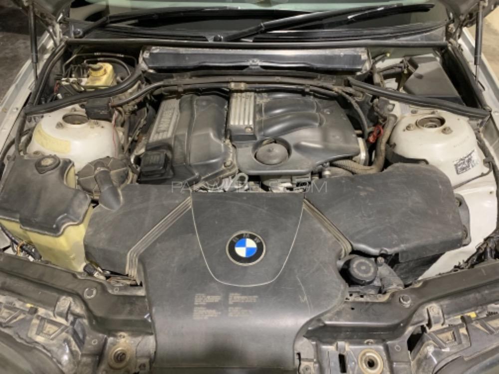 BMW 3 Series 2002 for Sale in Lahore BMW 3 Series 2002 for Sale in Lahore Image-11