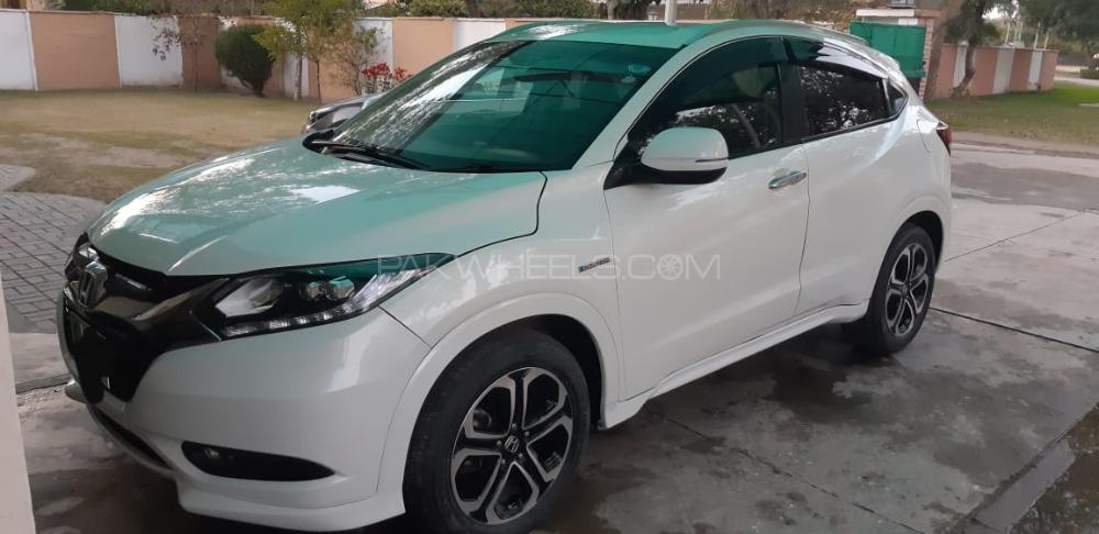 Honda Vezel 2015 for Sale in Multan Honda Vezel 2015 for Sale in Multan Image-8