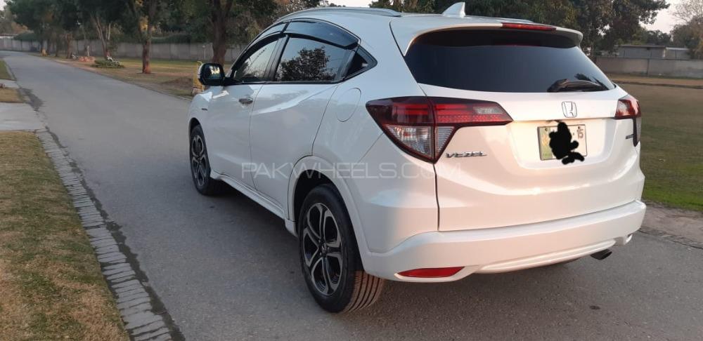 Honda Vezel 2015 for Sale in Multan Honda Vezel 2015 for Sale in Multan Image-22