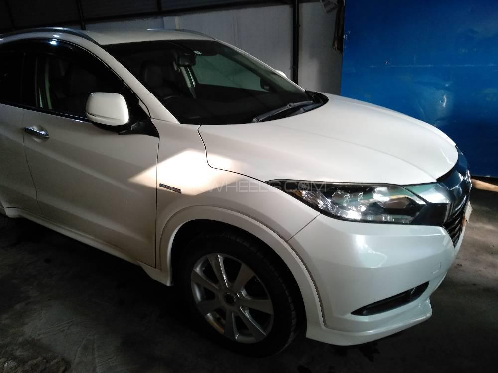 Honda Vezel 2014 for Sale in Bahawalpur Honda Vezel 2014 for Sale in Bahawalpur Image-3