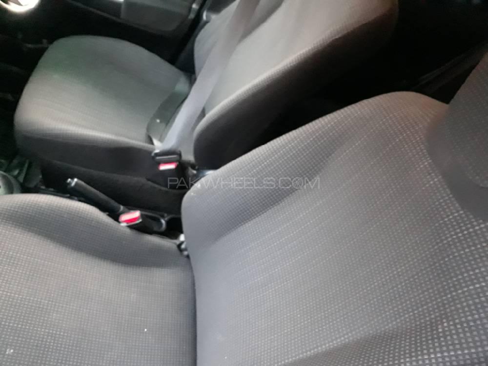 Toyota Vitz 2014 for Sale in Lahore Toyota Vitz 2014 for Sale in Lahore Image-7