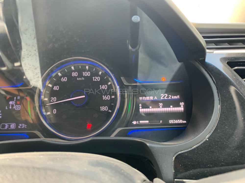 Honda Grace Hybrid 2014 for Sale in Karachi Honda Grace Hybrid 2014 for Sale in Karachi Image-6