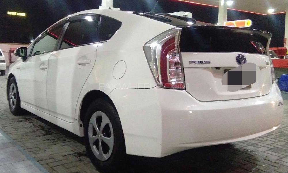 Toyota Prius 2013 for Sale in Islamabad Toyota Prius 2013 for Sale in Islamabad Image-5