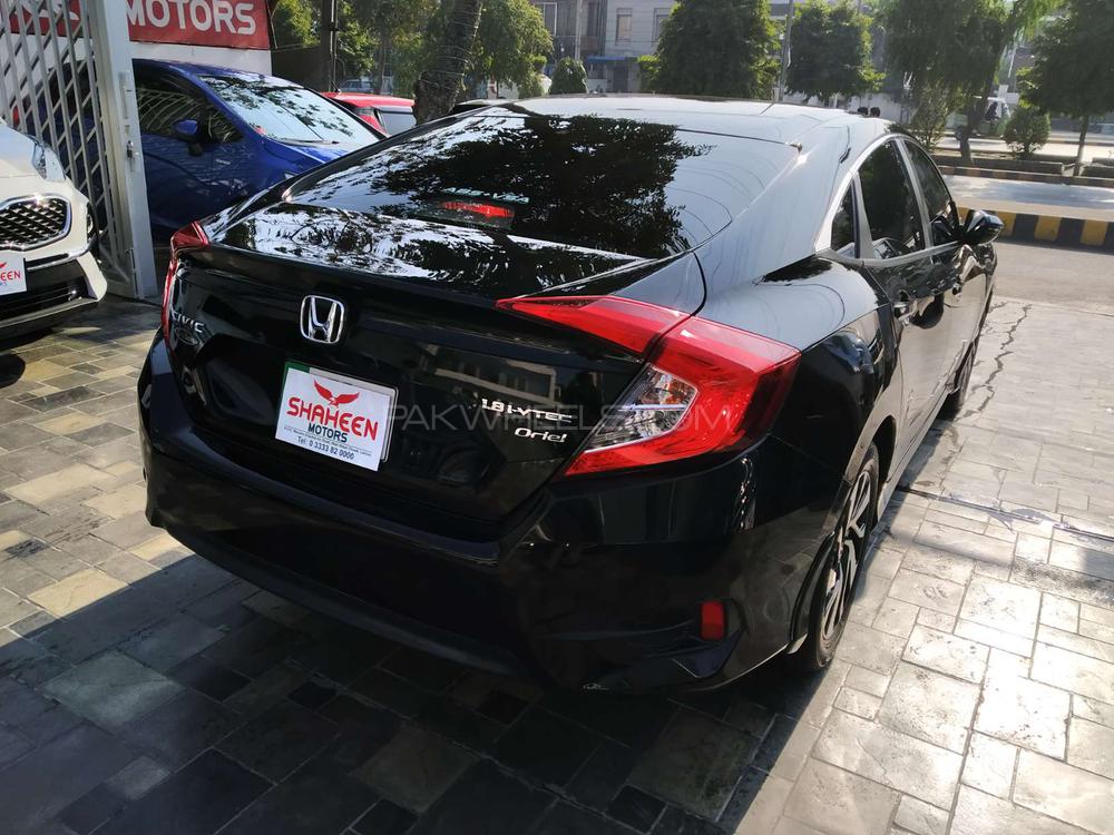Honda Civic 2018 for Sale in Lahore Honda Civic 2018 for Sale in Lahore Image-16