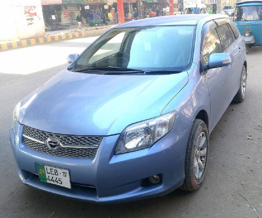 Toyota Corolla Axio 2006 for Sale in Peshawar Image-1