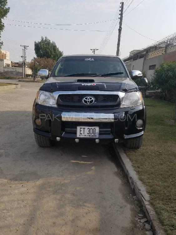 Toyota Hilux 2010 for Sale in Faisalabad Image-1