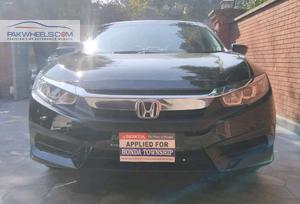 Slide_honda-civic-vti-1-8-i-vtec-2020-35152283