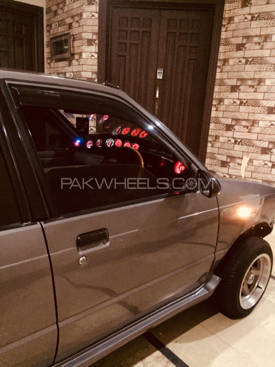 Suzuki Mehran - 2013  Suzuki Mehran - 2013  Image-3