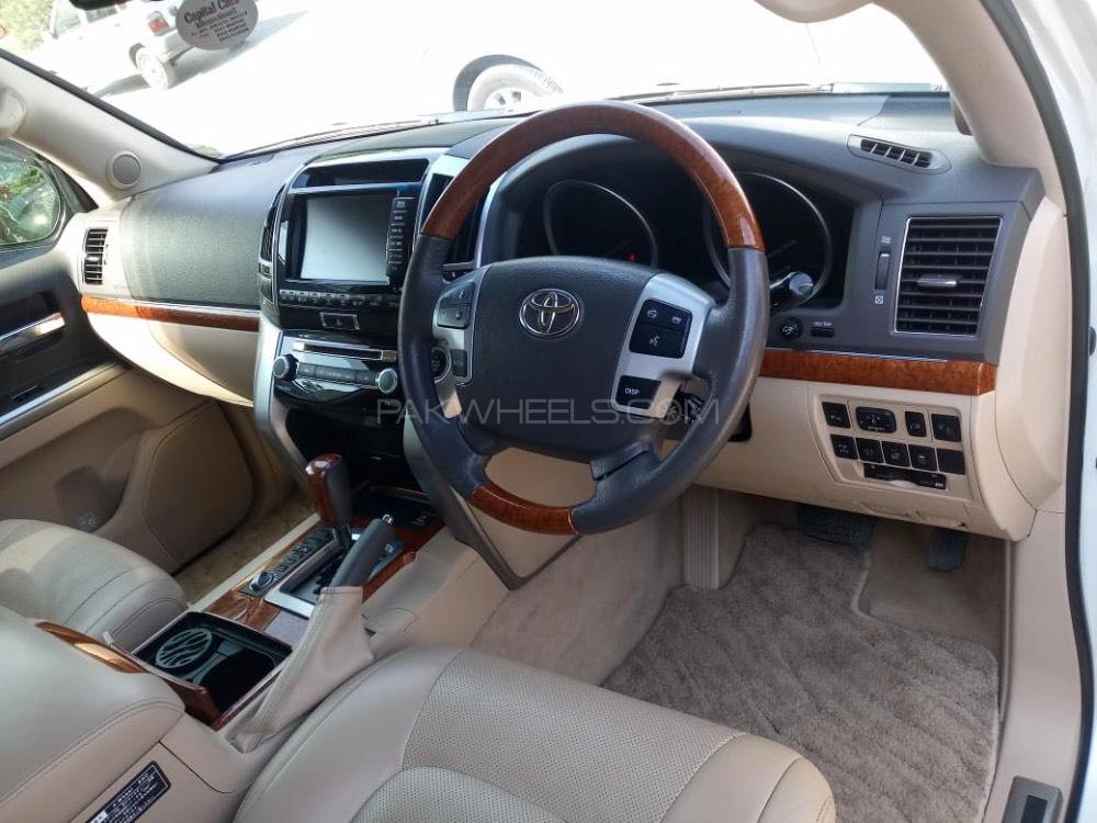 Toyota Land Cruiser 2012 for Sale in Islamabad Toyota Land Cruiser 2012 for Sale in Islamabad Image-4
