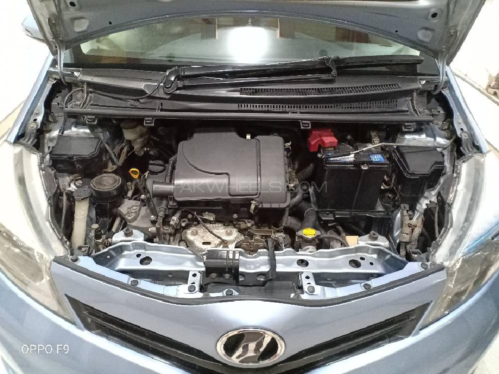 Toyota Vitz 2011 for Sale in Lahore Toyota Vitz 2011 for Sale in Lahore Image-12