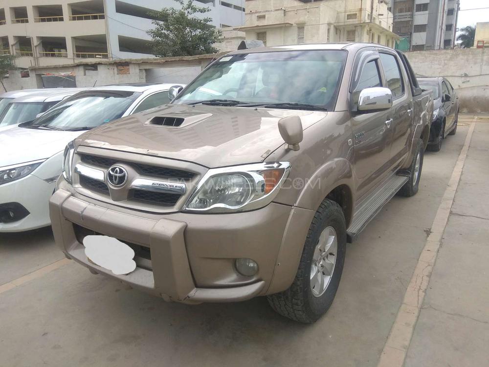 Toyota Hilux 2004 for Sale in Karachi Image-1