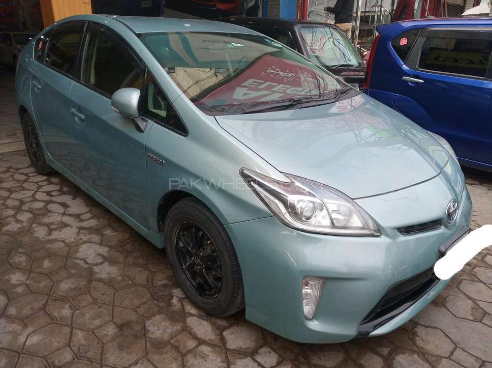 Toyota Prius 2012 for Sale in Gujranwala Image-1