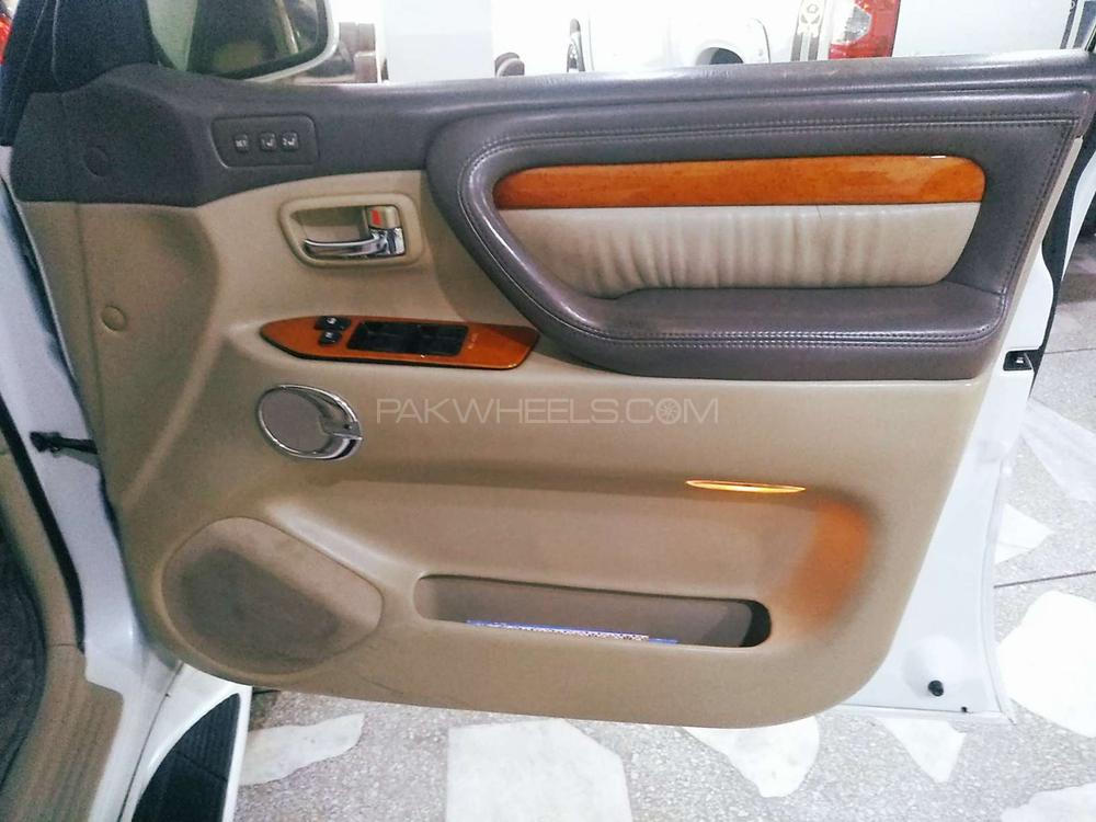 Toyota Land Cruiser 2002 for Sale in Rawalpindi Toyota Land Cruiser 2002 for Sale in Rawalpindi Image-8