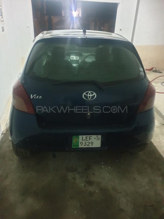Toyota Vitz 2006 for Sale in Sialkot Image-1