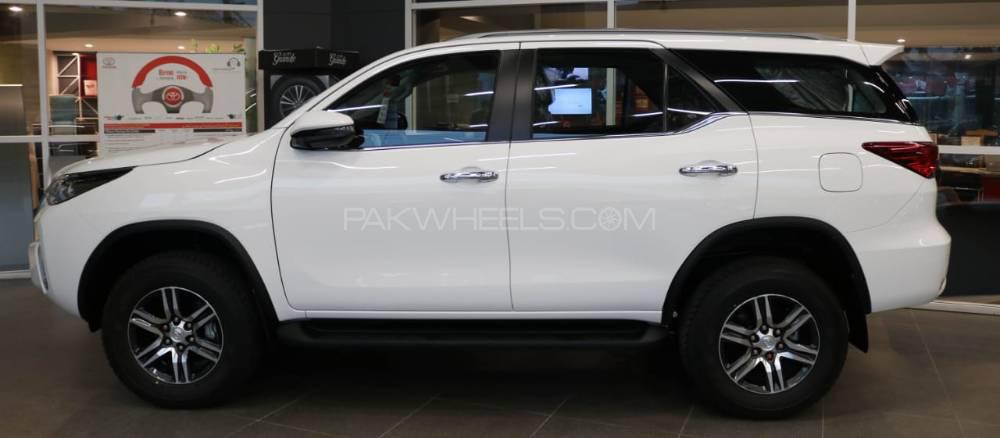 Toyota Fortuner 2020 for Sale in Lahore Image-1
