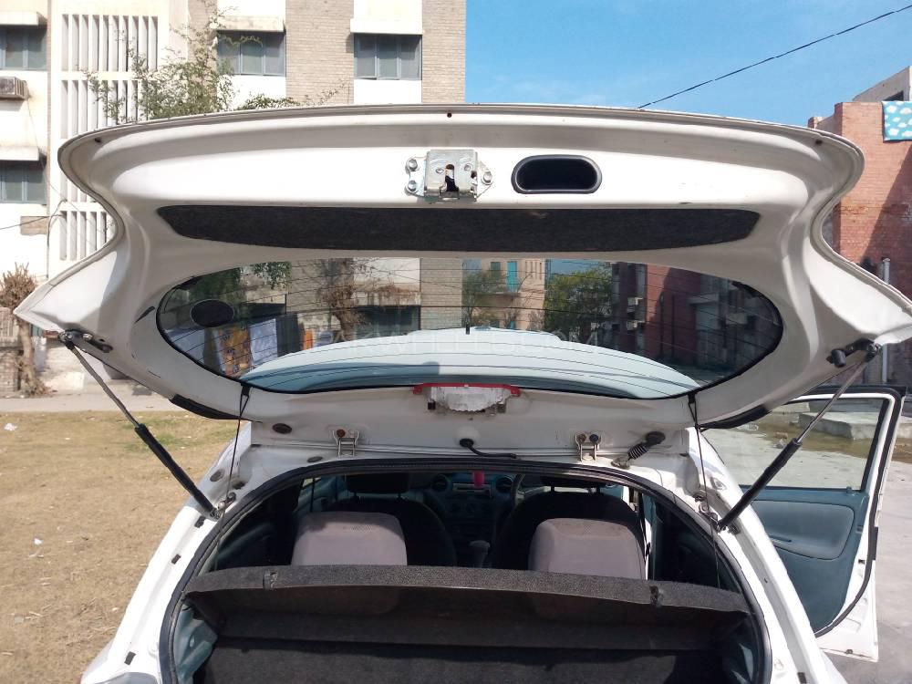 Toyota Vitz 2001 for Sale in Peshawar Toyota Vitz 2001 for Sale in Peshawar Image-4