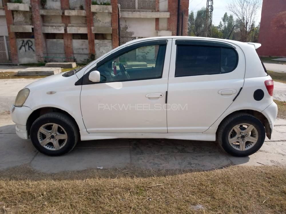 Toyota Vitz 2001 for Sale in Peshawar Toyota Vitz 2001 for Sale in Peshawar Image-17
