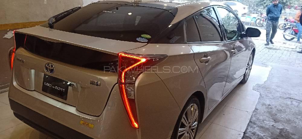 Toyota Prius 2016 for Sale in Lahore Toyota Prius 2016 for Sale in Lahore Image-8