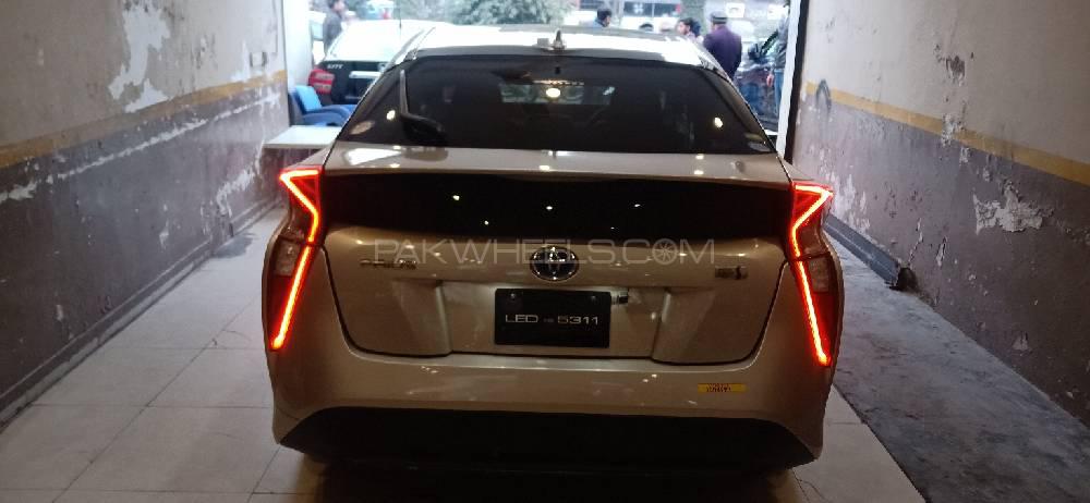 Toyota Prius 2016 for Sale in Lahore Toyota Prius 2016 for Sale in Lahore Image-13