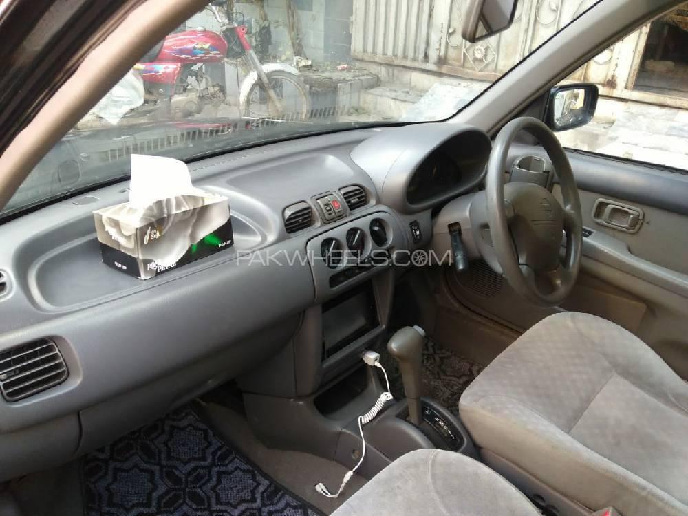 Nissan March 2002 for Sale in Lahore Nissan March 2002 for Sale in Lahore Image-4