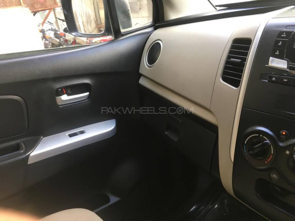 سوزوکی ویگن آر 2017 for Sale in کراچی سوزوکی ویگن آر 2017 for Sale in کراچی Image-4