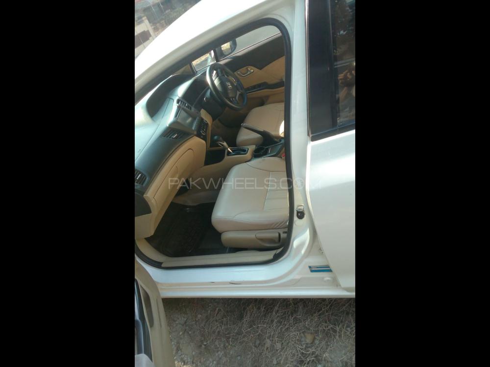 Honda Civic 2014 for Sale in Rawalpindi Honda Civic 2014 for Sale in Rawalpindi Image-5