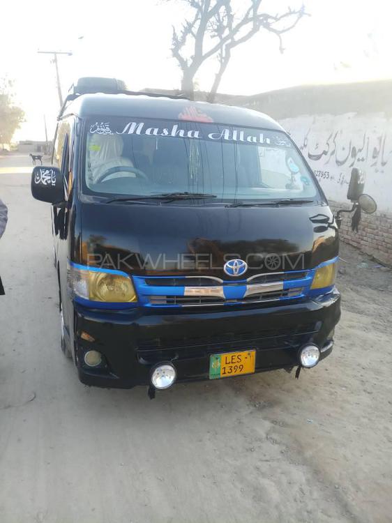 Toyota Hiace 2007 for Sale in Mian Channu Image-1
