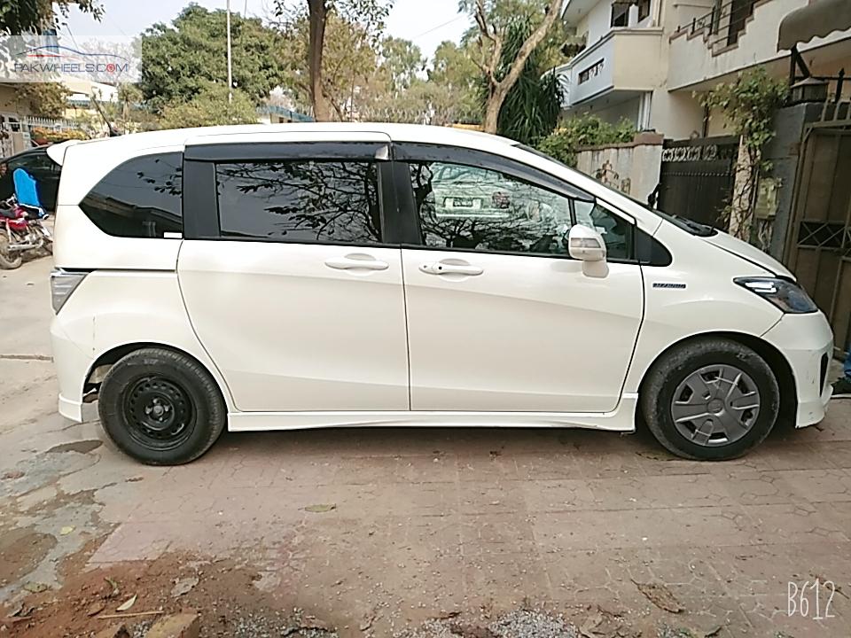 Honda Freed 2011 for Sale in Islamabad Honda Freed 2011 for Sale in Islamabad Image-8