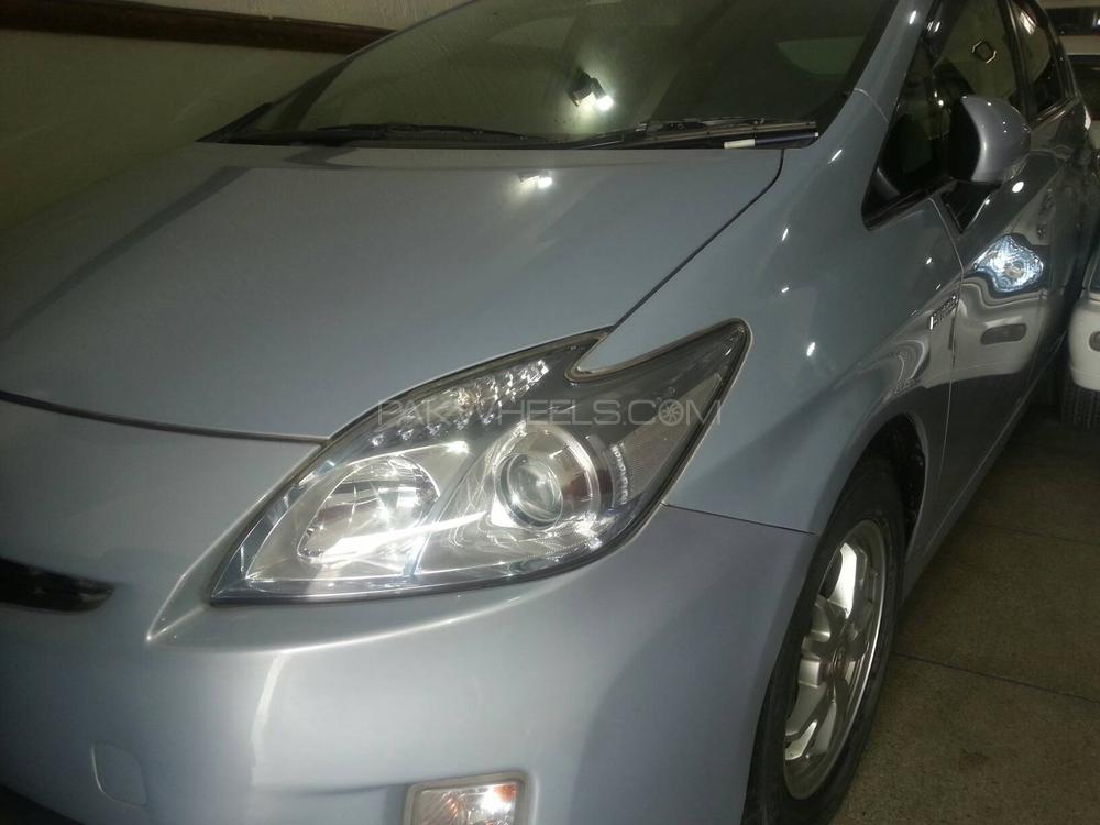Toyota Prius 2010 for Sale in Lahore Image-1
