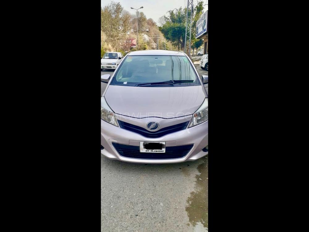 Toyota Vitz 2012 for Sale in Mirpur A.K. Image-1