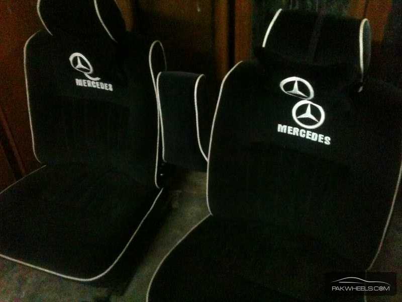 Old Mercedes Benz Seats Image-1