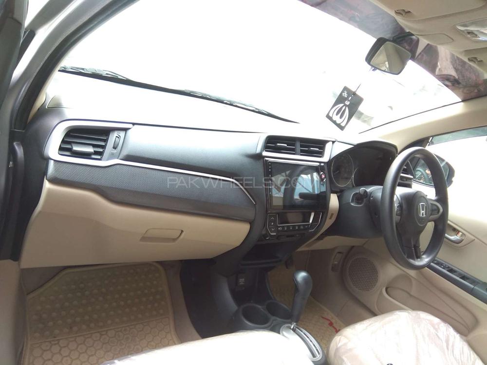 Honda BR-V 2017 for Sale in Lahore Honda BR-V 2017 for Sale in Lahore Image-7