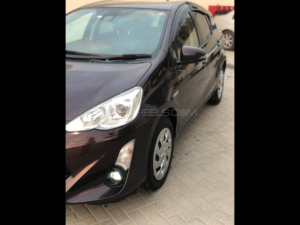 Toyota Aqua 2017 for Sale in Peshawar Toyota Aqua 2017 for Sale in Peshawar Image-3