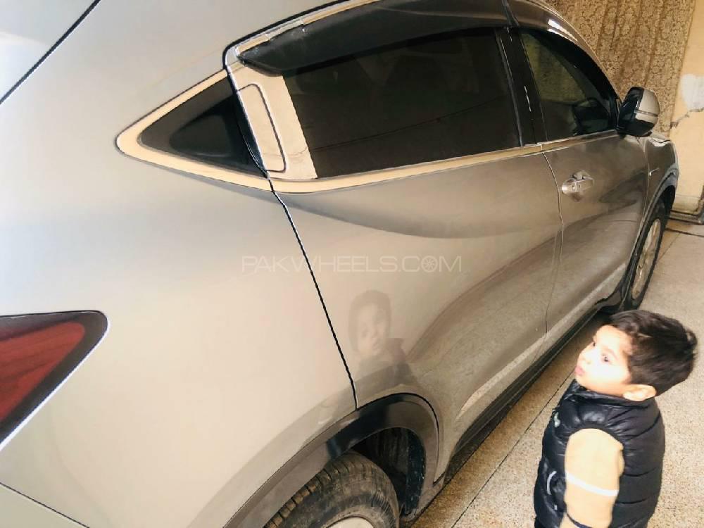 Honda Vezel 2014 for Sale in Lahore Honda Vezel 2014 for Sale in Lahore Image-6