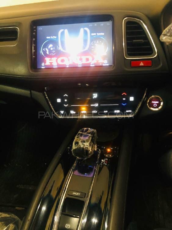 Honda Vezel 2014 for Sale in Lahore Honda Vezel 2014 for Sale in Lahore Image-9